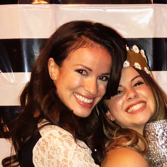 Meet your Posher, Ashley - Picture 1 of 1